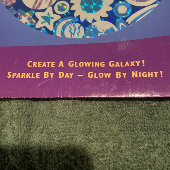 NIP & Vintage 2000 Sparkle & Glow Celestial Stickers - Picture 3 of 5
